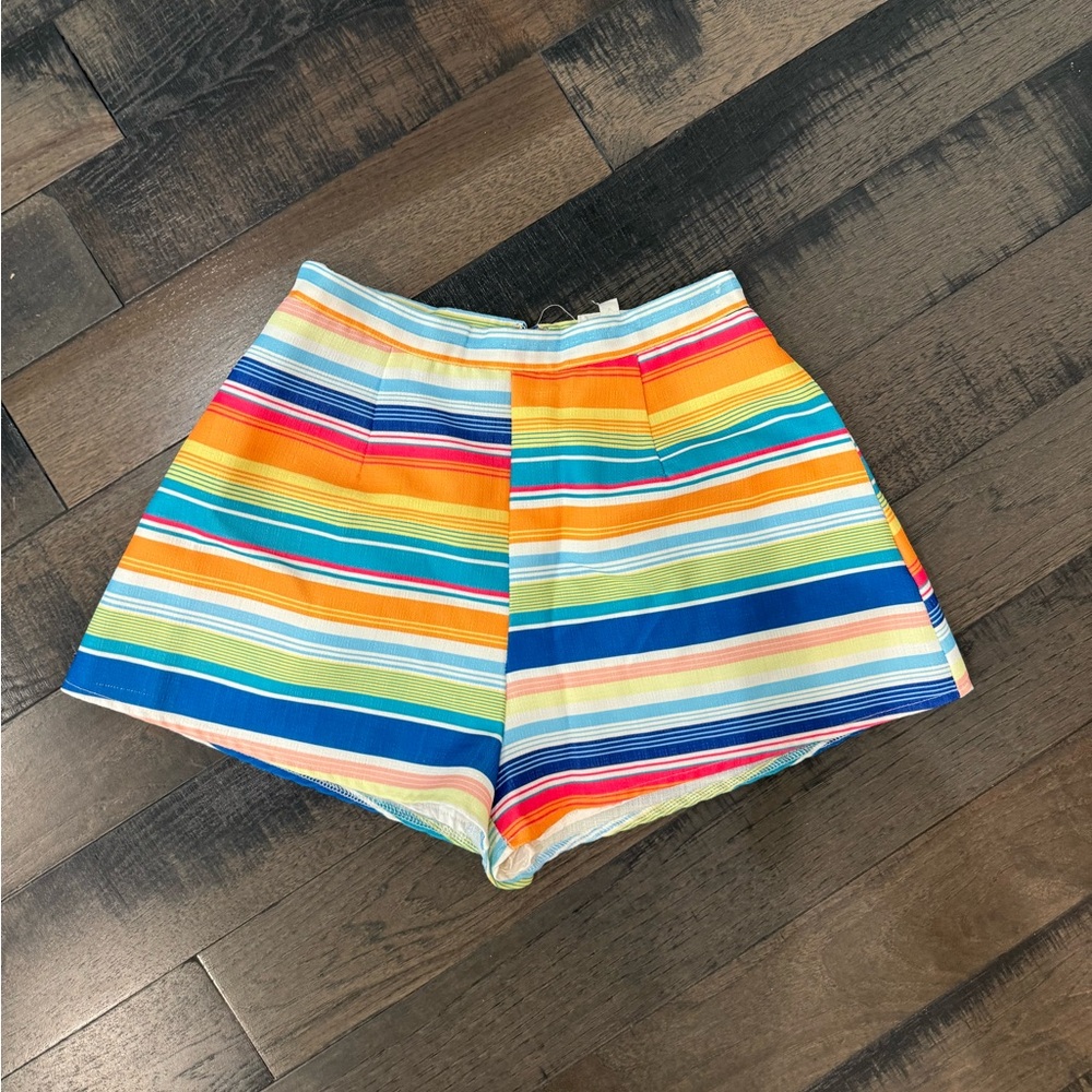 L’Atiste Rainbow shorts size small
